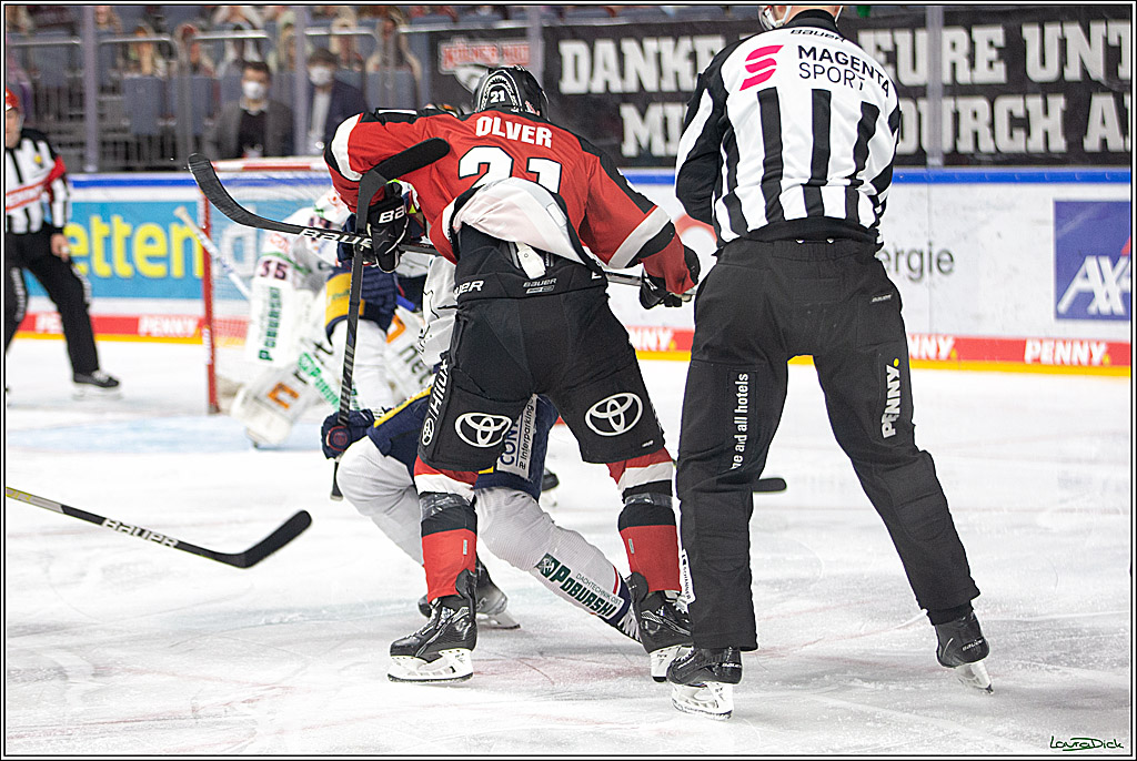 PENNY DEL; Koelner Haie- Eisbaeren Berlin; Koeln, 28.12.2021